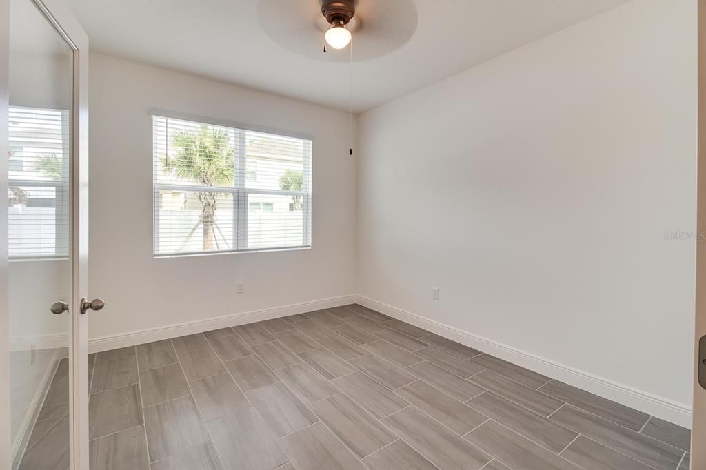 For Sale: $424,999 (4 beds, 2 baths, 2964 Square Feet)