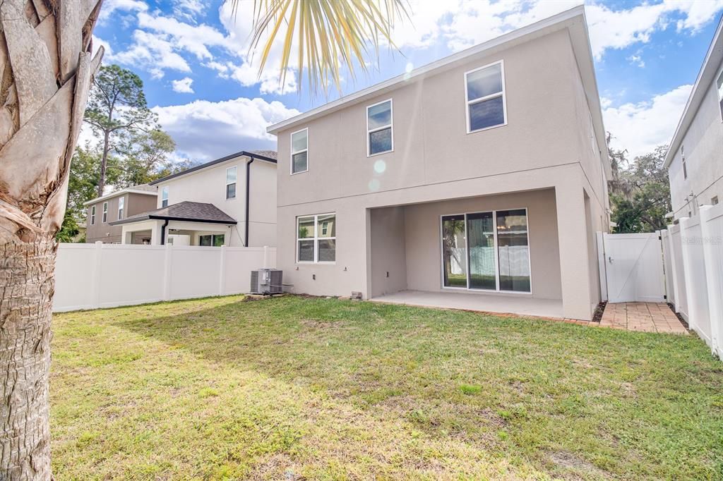 For Sale: $424,999 (4 beds, 2 baths, 2964 Square Feet)