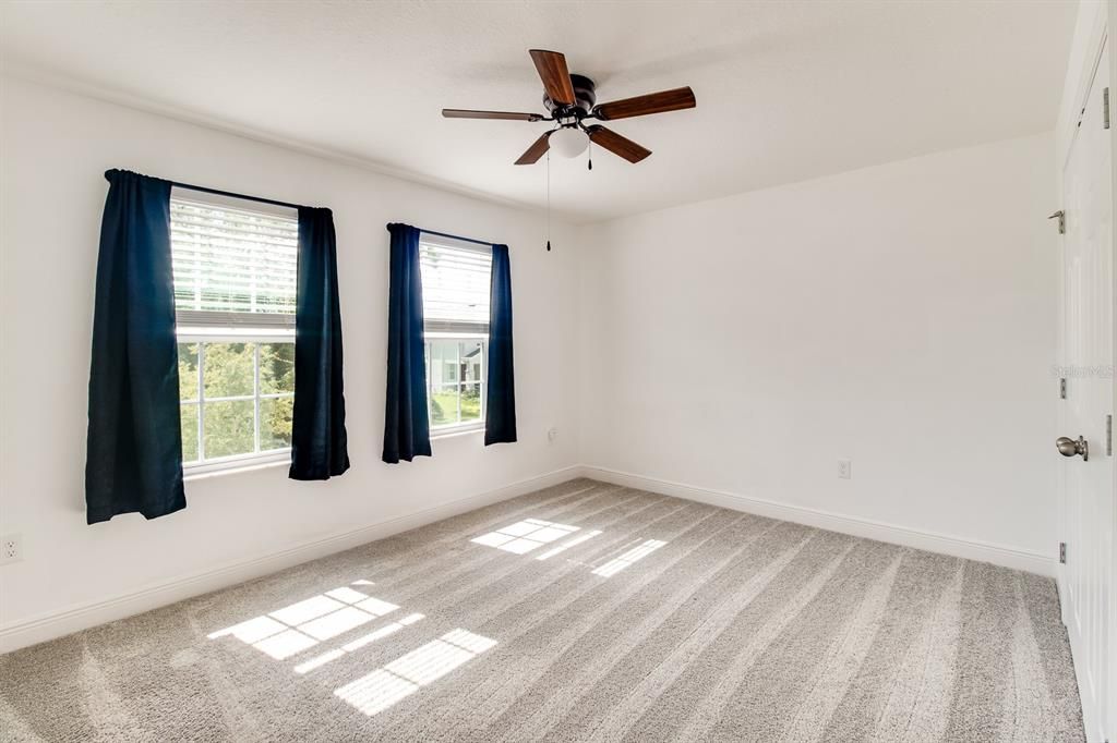 For Sale: $424,999 (4 beds, 2 baths, 2964 Square Feet)