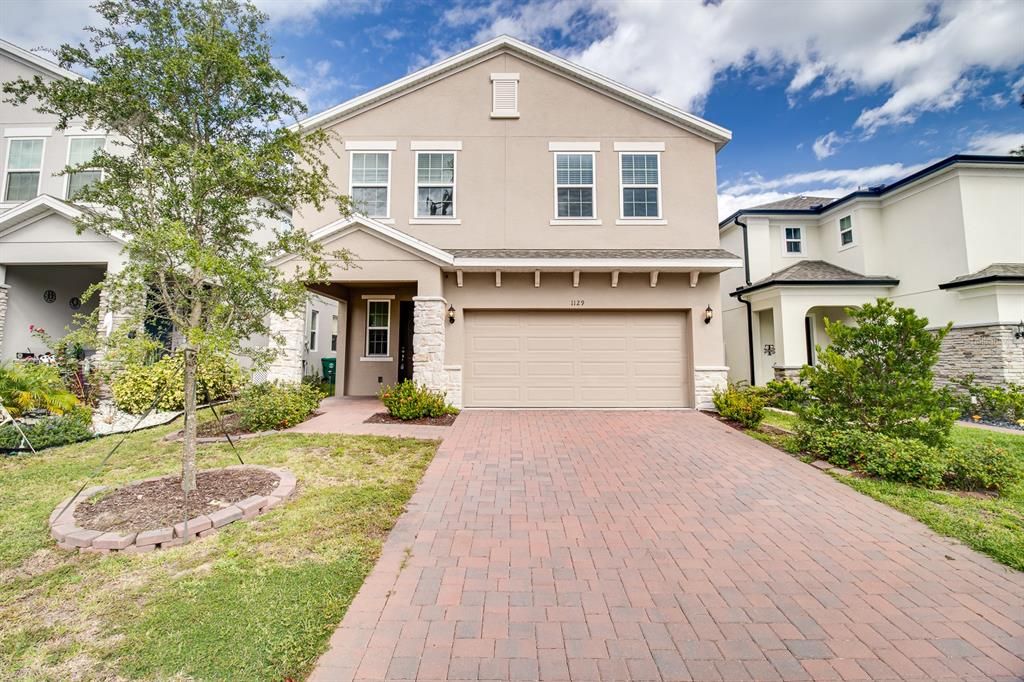 For Sale: $424,999 (4 beds, 2 baths, 2964 Square Feet)