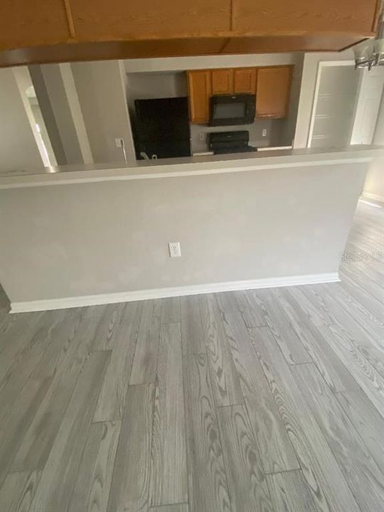 For Rent: $2,275 (3 beds, 2 baths, 1993 Square Feet)