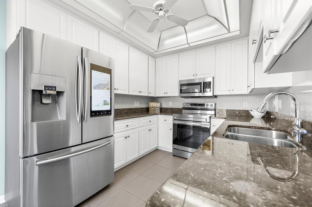 For Sale: $399,000 (3 beds, 2 baths, 1974 Square Feet)