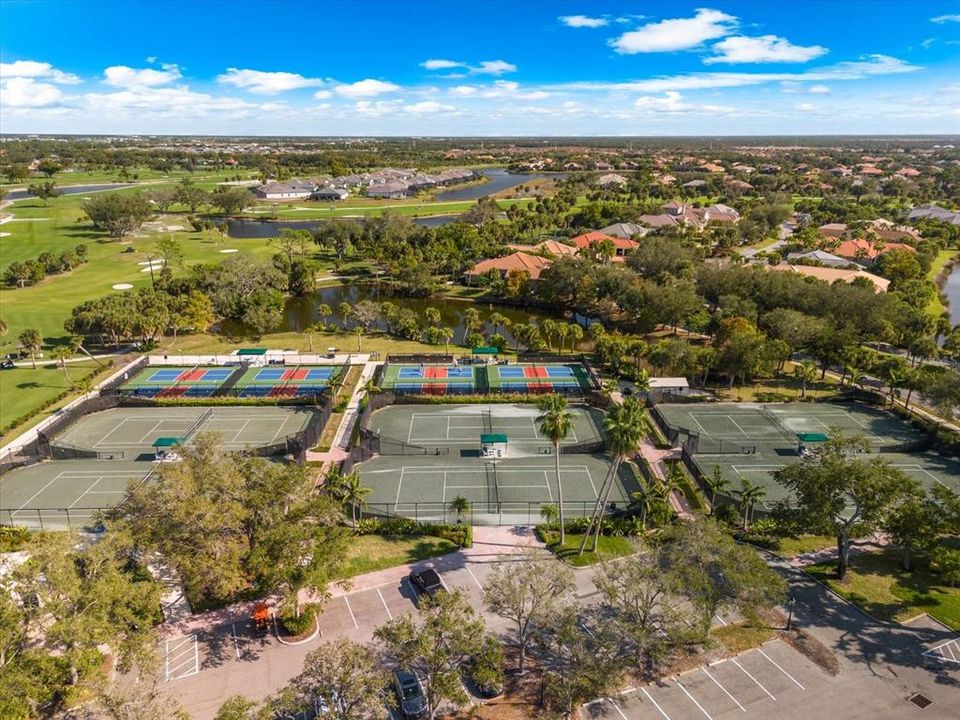 For Sale: $399,000 (3 beds, 2 baths, 1974 Square Feet)