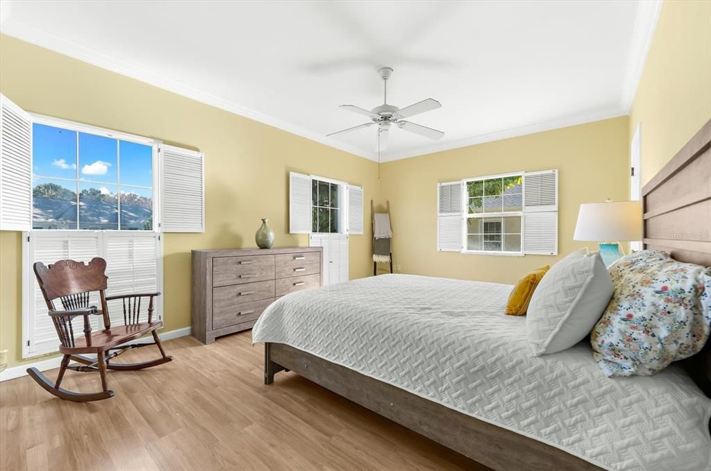 For Sale: $399,000 (3 beds, 2 baths, 1974 Square Feet)