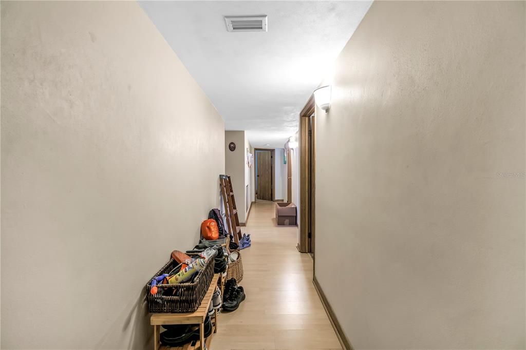 待售: $1,395,000 (8 贝兹, 0 浴室, 6075 平方英尺)