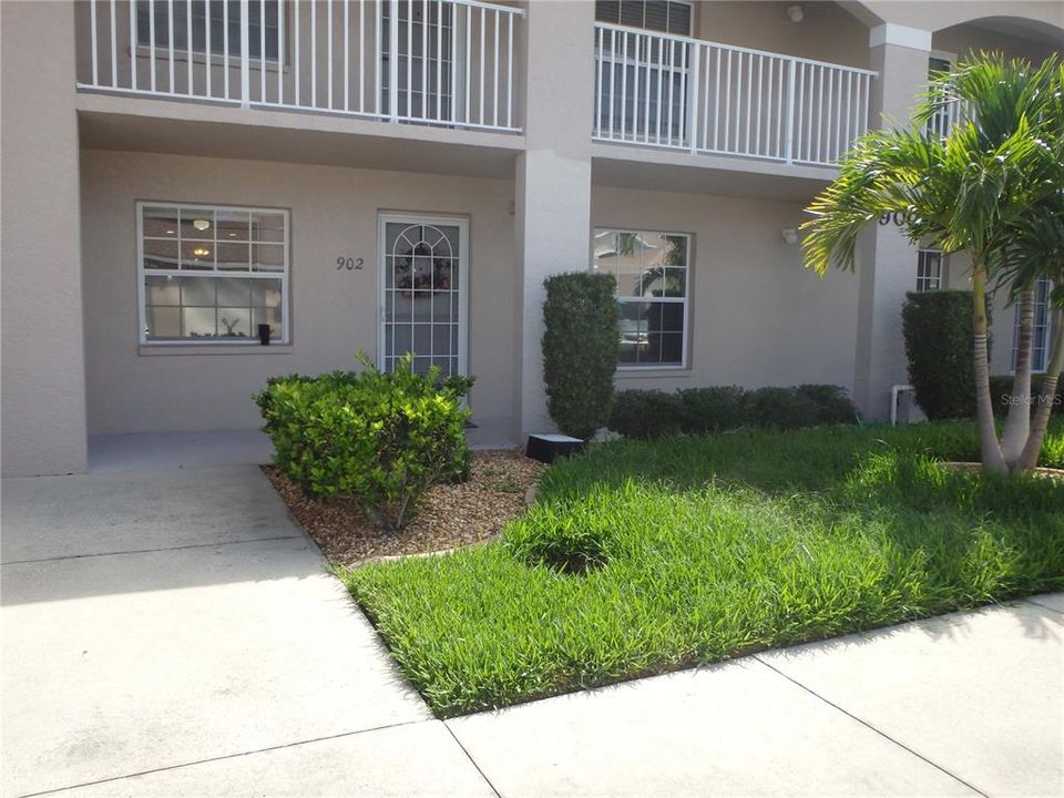 待售: $185,000 (2 贝兹, 2 浴室, 1150 平方英尺)