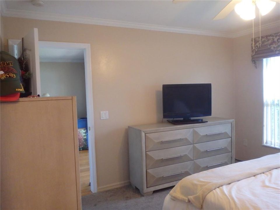 待售: $185,000 (2 贝兹, 2 浴室, 1150 平方英尺)