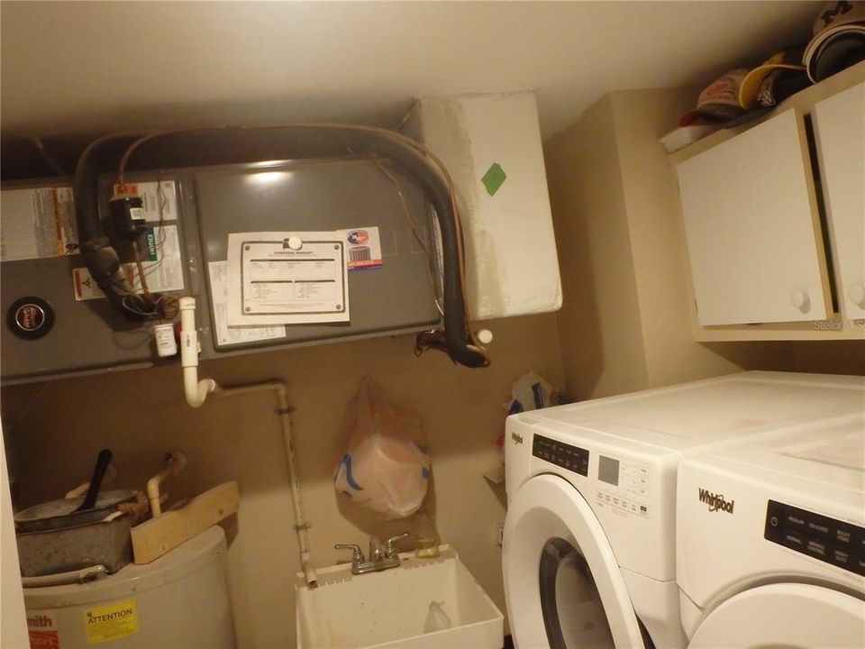 待售: $185,000 (2 贝兹, 2 浴室, 1150 平方英尺)