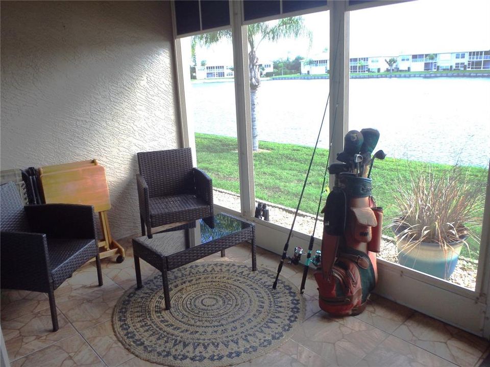 待售: $185,000 (2 贝兹, 2 浴室, 1150 平方英尺)