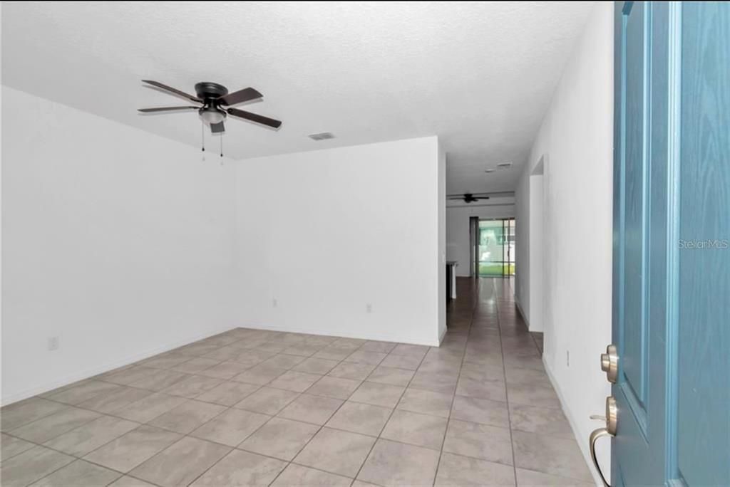 For Rent: $2,200 (3 beds, 2 baths, 1856 Square Feet)