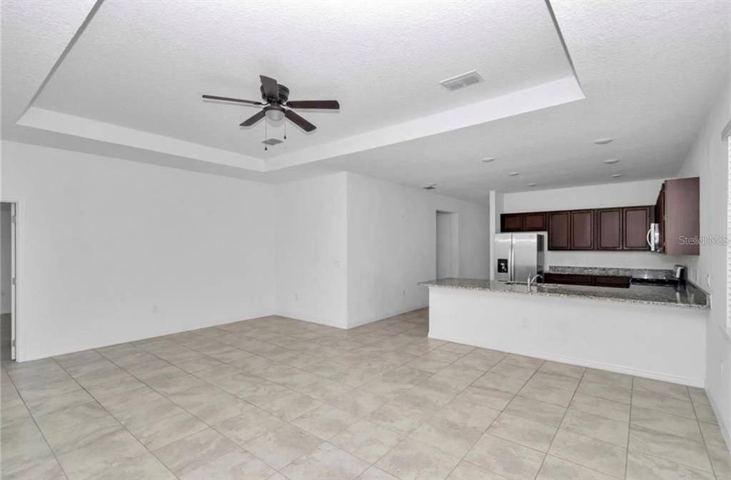 For Rent: $2,200 (3 beds, 2 baths, 1856 Square Feet)