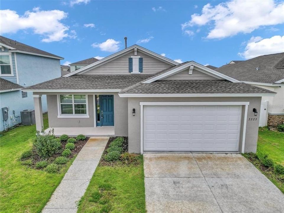 For Rent: $2,200 (3 beds, 2 baths, 1856 Square Feet)