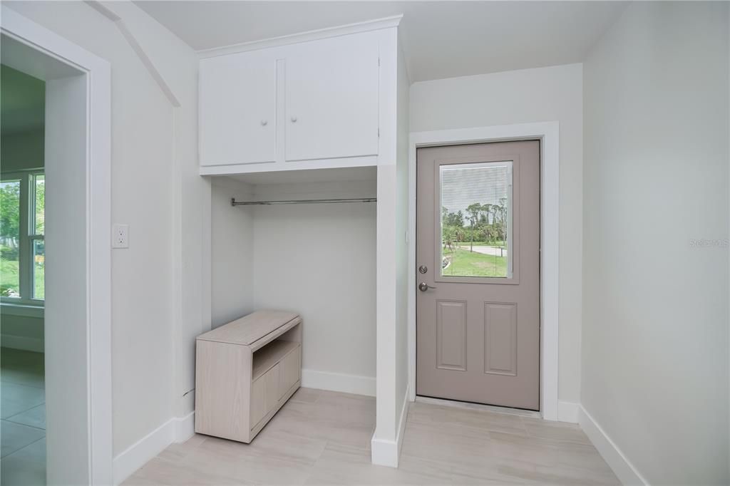 Active With Contract: $550,000 (3 beds, 2 baths, 1354 Square Feet)