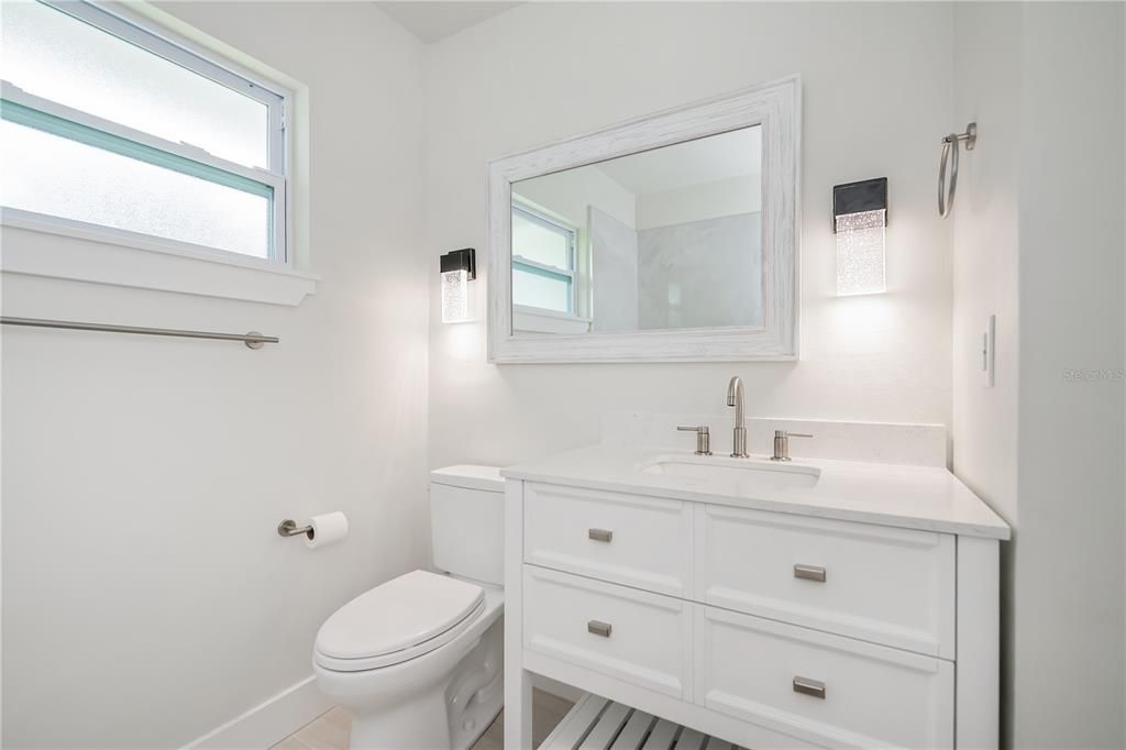 Active With Contract: $550,000 (3 beds, 2 baths, 1354 Square Feet)