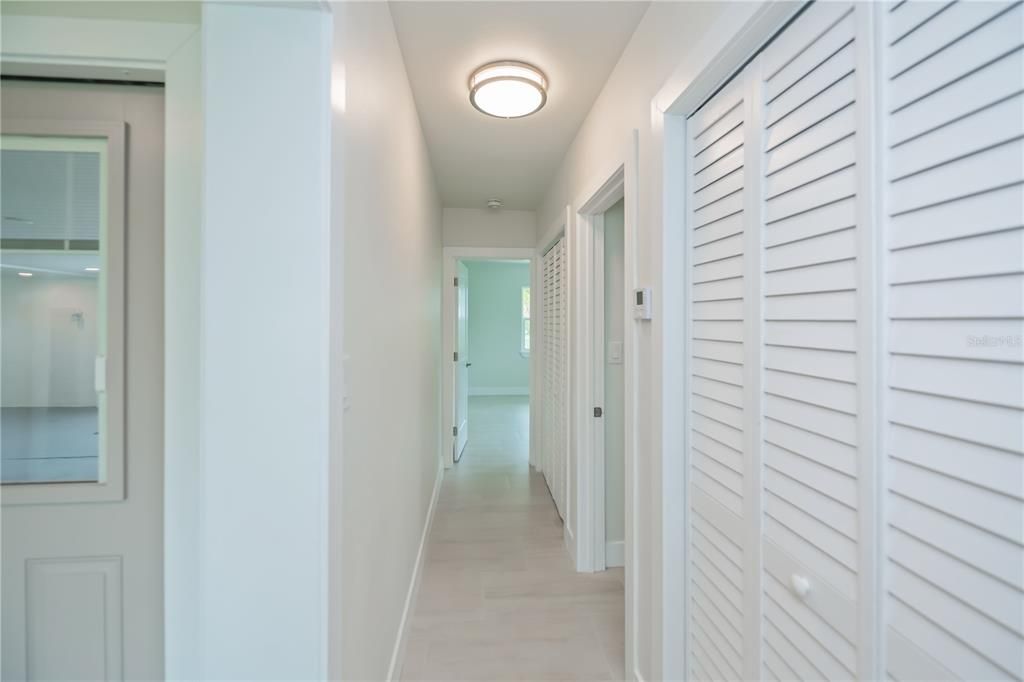 Active With Contract: $550,000 (3 beds, 2 baths, 1354 Square Feet)