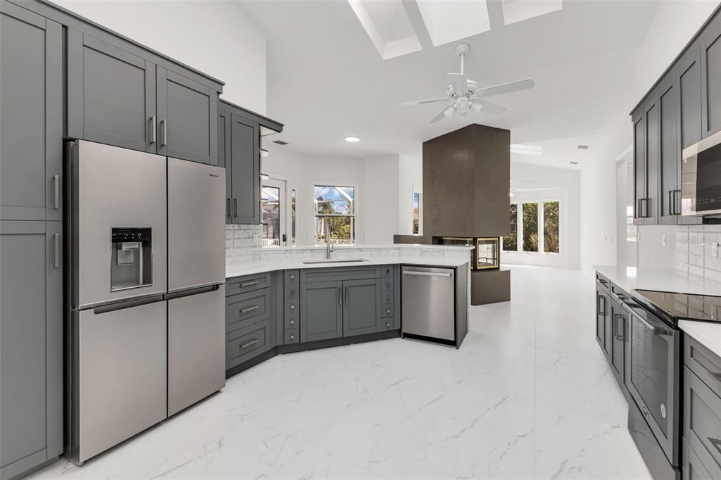 For Sale: $775,000 (3 beds, 3 baths, 2448 Square Feet)