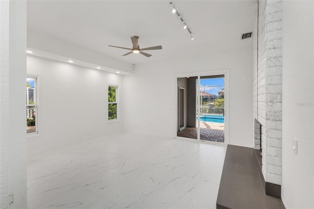 For Sale: $775,000 (3 beds, 3 baths, 2448 Square Feet)