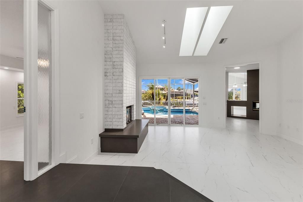 For Sale: $775,000 (3 beds, 3 baths, 2448 Square Feet)