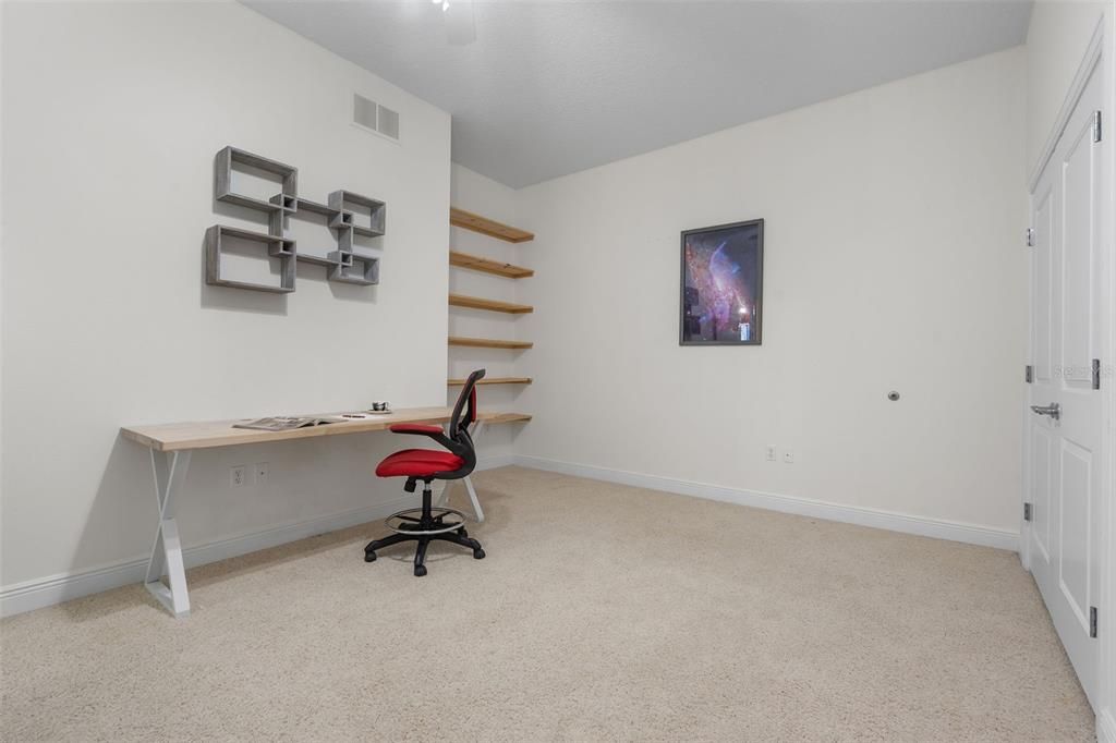 待售: $699,999 (2 贝兹, 2 浴室, 2181 平方英尺)