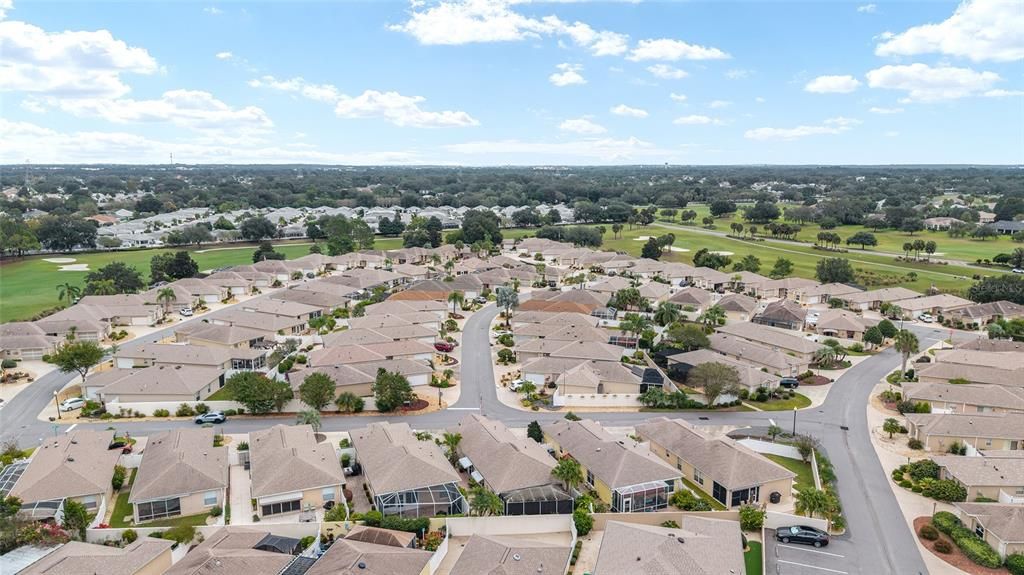 For Sale: $319,000 (2 beds, 2 baths, 1322 Square Feet)