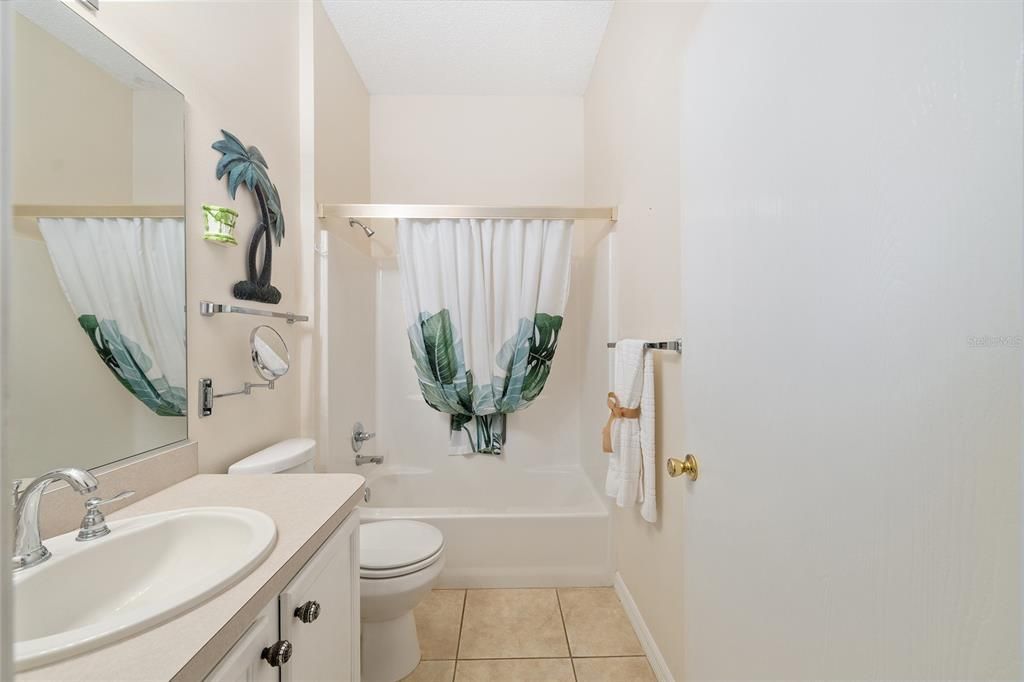 For Sale: $319,000 (2 beds, 2 baths, 1322 Square Feet)