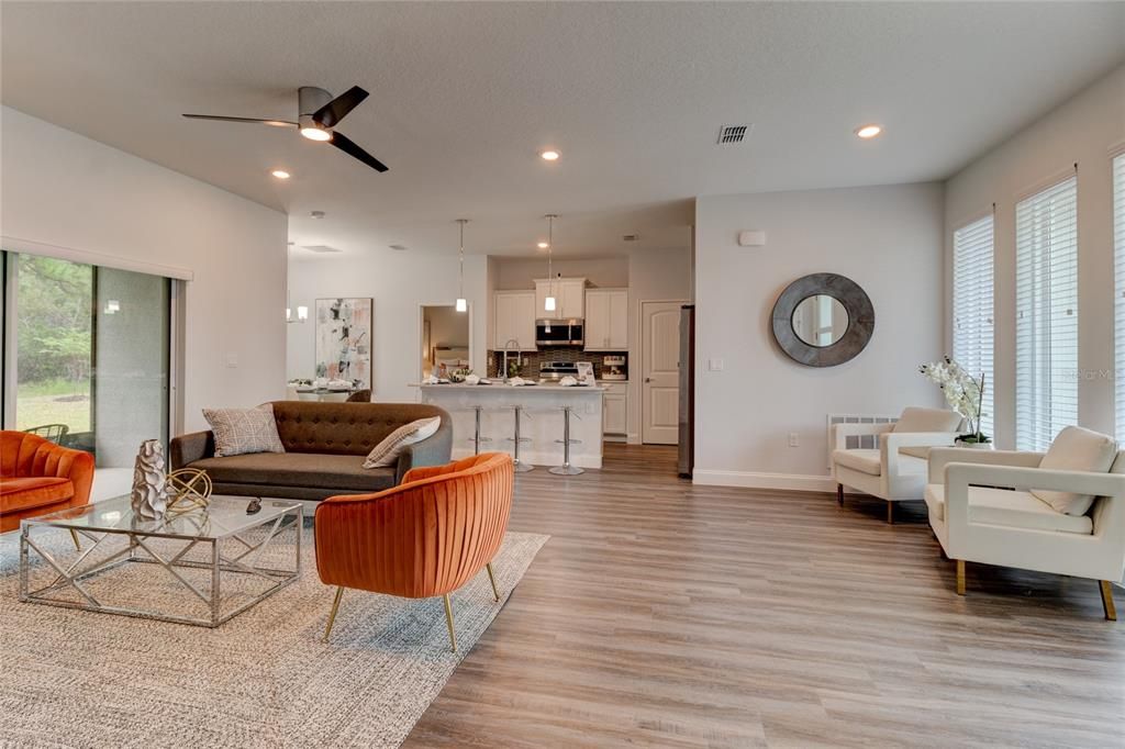 For Sale: $359,900 (3 beds, 2 baths, 1555 Square Feet)