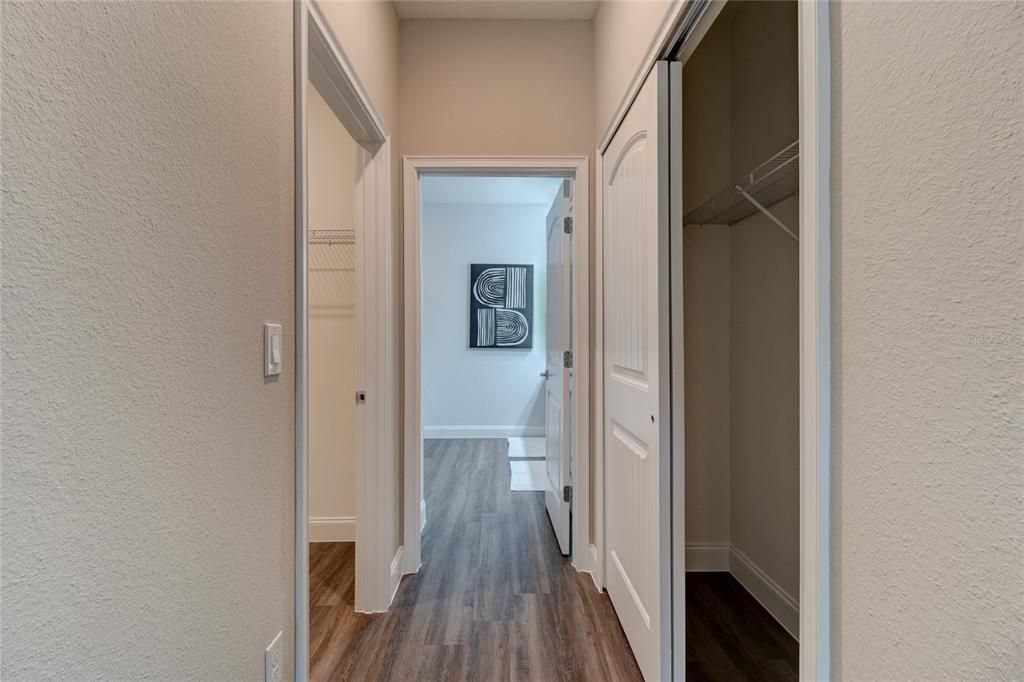 For Sale: $359,900 (3 beds, 2 baths, 1555 Square Feet)