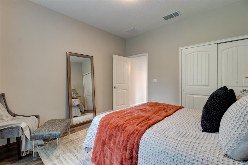 For Sale: $359,900 (3 beds, 2 baths, 1555 Square Feet)