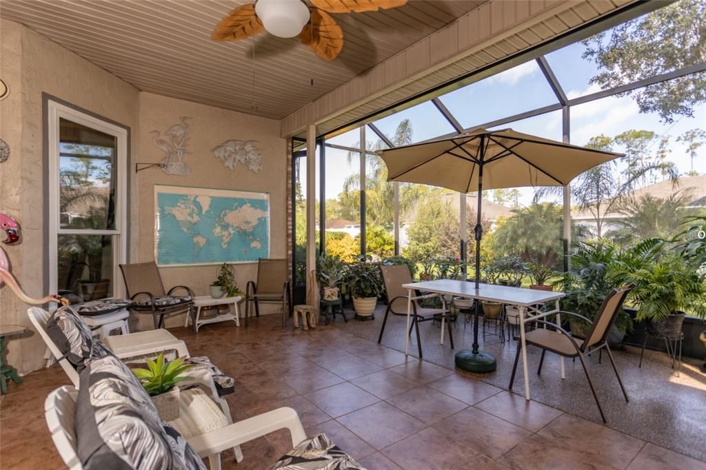 Activo con contrato: $360,000 (3 camas, 3 baños, 2138 Pies cuadrados)