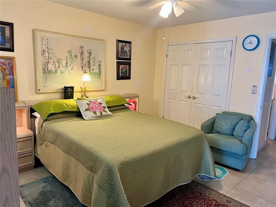 For Sale: $125,000 (2 beds, 2 baths, 1104 Square Feet)