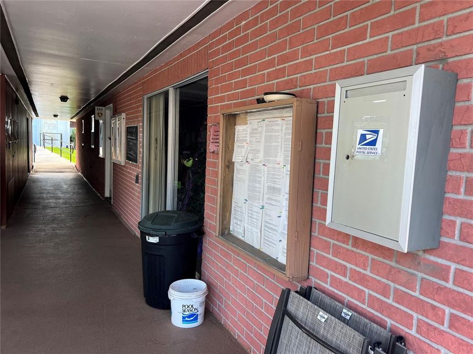 For Sale: $125,000 (2 beds, 2 baths, 1104 Square Feet)