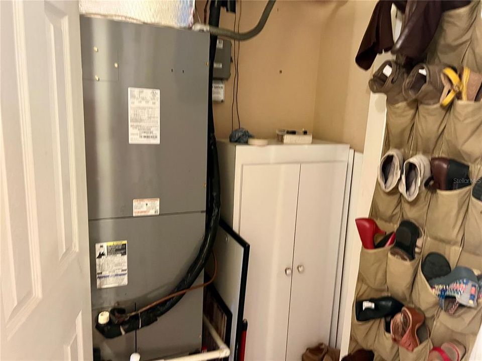 For Sale: $125,000 (2 beds, 2 baths, 1104 Square Feet)