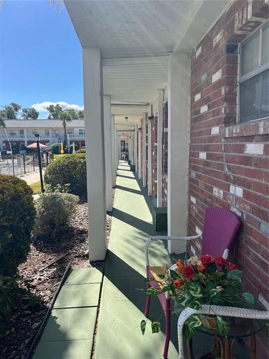 For Sale: $125,000 (2 beds, 2 baths, 1104 Square Feet)