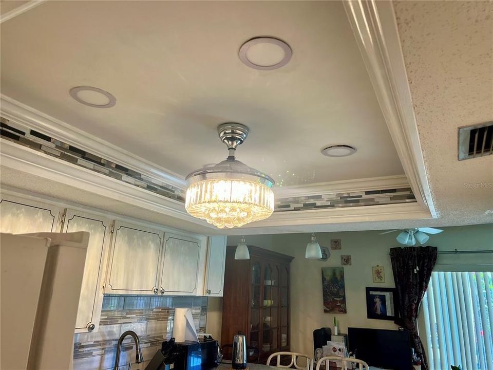 For Sale: $125,000 (2 beds, 2 baths, 1104 Square Feet)