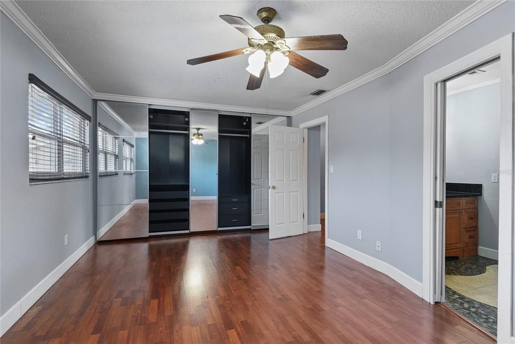 En Venta: $225,000 (2 camas, 1 baños, 1353 Pies cuadrados)