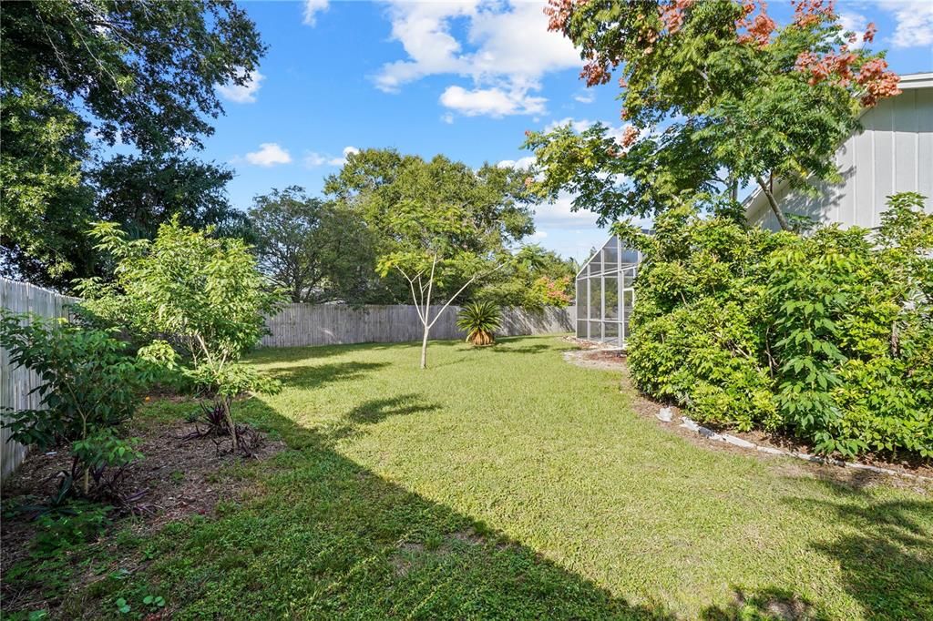 合同活跃: $349,900 (3 贝兹, 2 浴室, 1393 平方英尺)