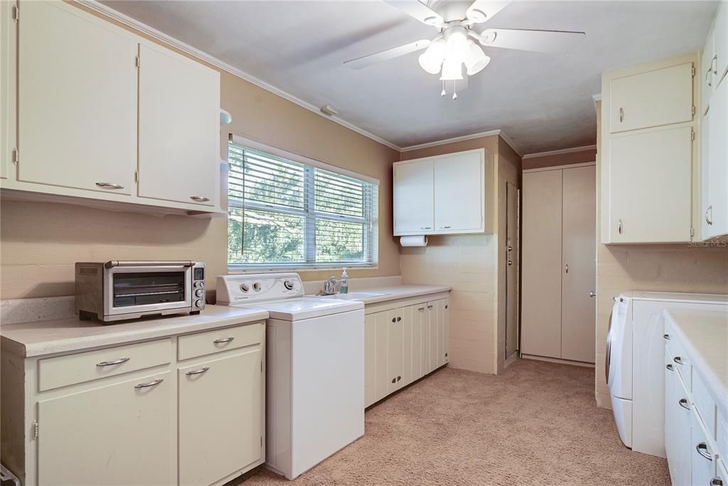 待售: $1,800,000 (3 贝兹, 2 浴室, 3507 平方英尺)