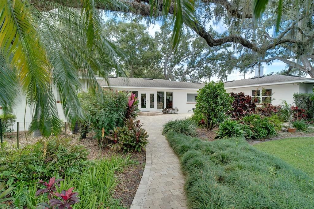 待售: $1,800,000 (3 贝兹, 2 浴室, 3507 平方英尺)