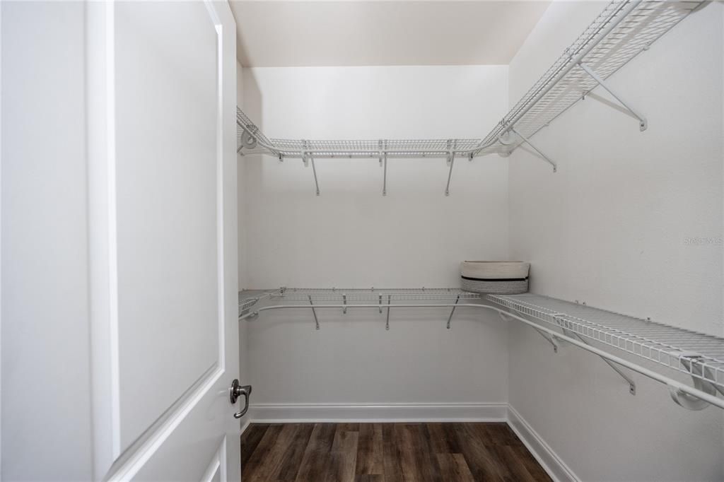 Под контрактом: $279,900 (2 спален, 2 ванн, 1574 Квадратных фут)