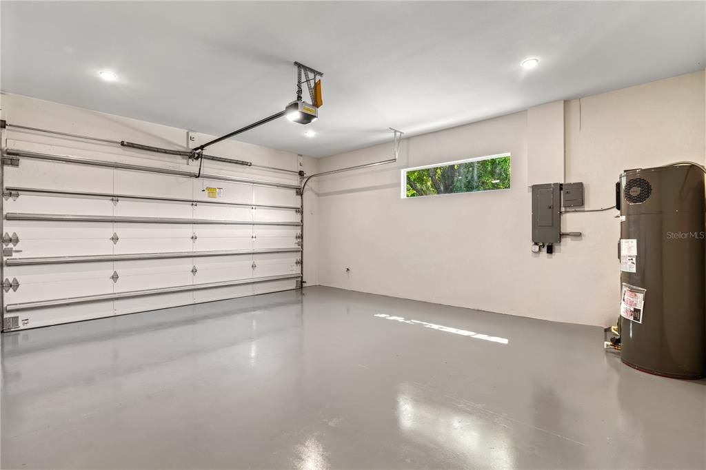 For Sale: $2,290,000 (5 beds, 5 baths, 3334 Square Feet)