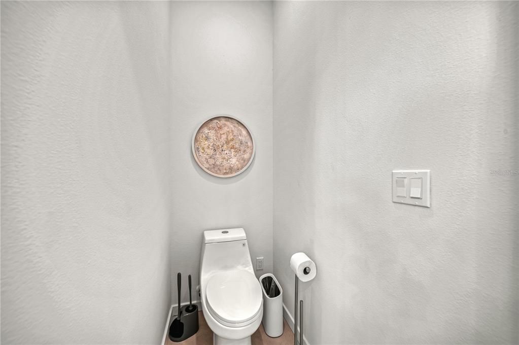 For Sale: $2,290,000 (5 beds, 5 baths, 3334 Square Feet)