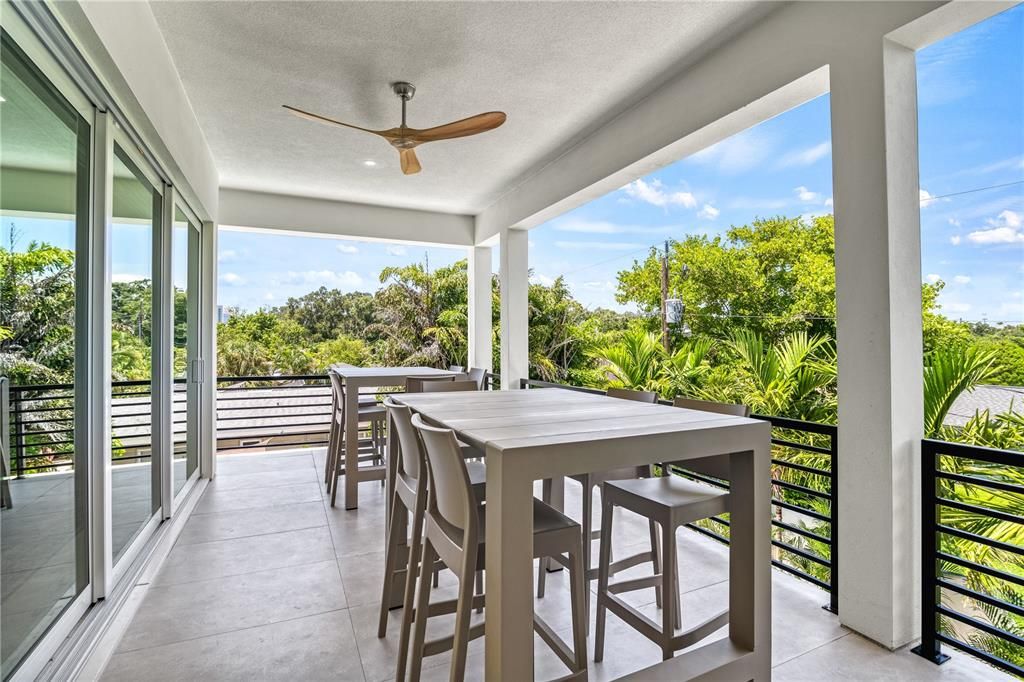 For Sale: $2,290,000 (5 beds, 5 baths, 3334 Square Feet)