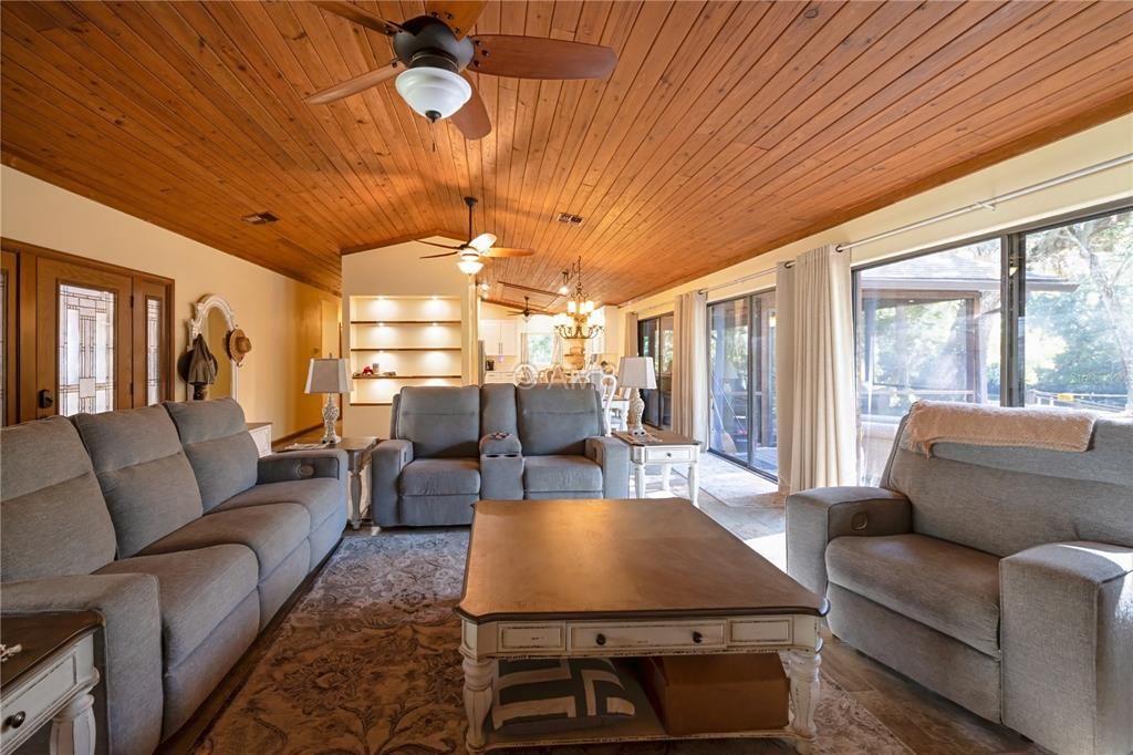 For Sale: $795,000 (3 beds, 2 baths, 2412 Square Feet)