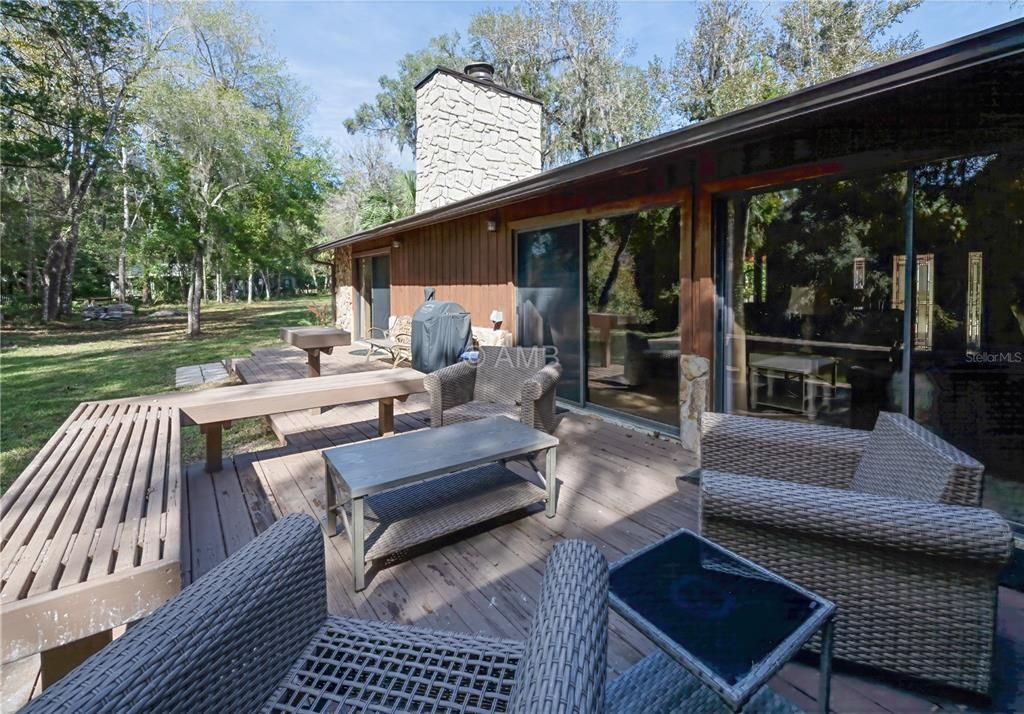 For Sale: $795,000 (3 beds, 2 baths, 2412 Square Feet)