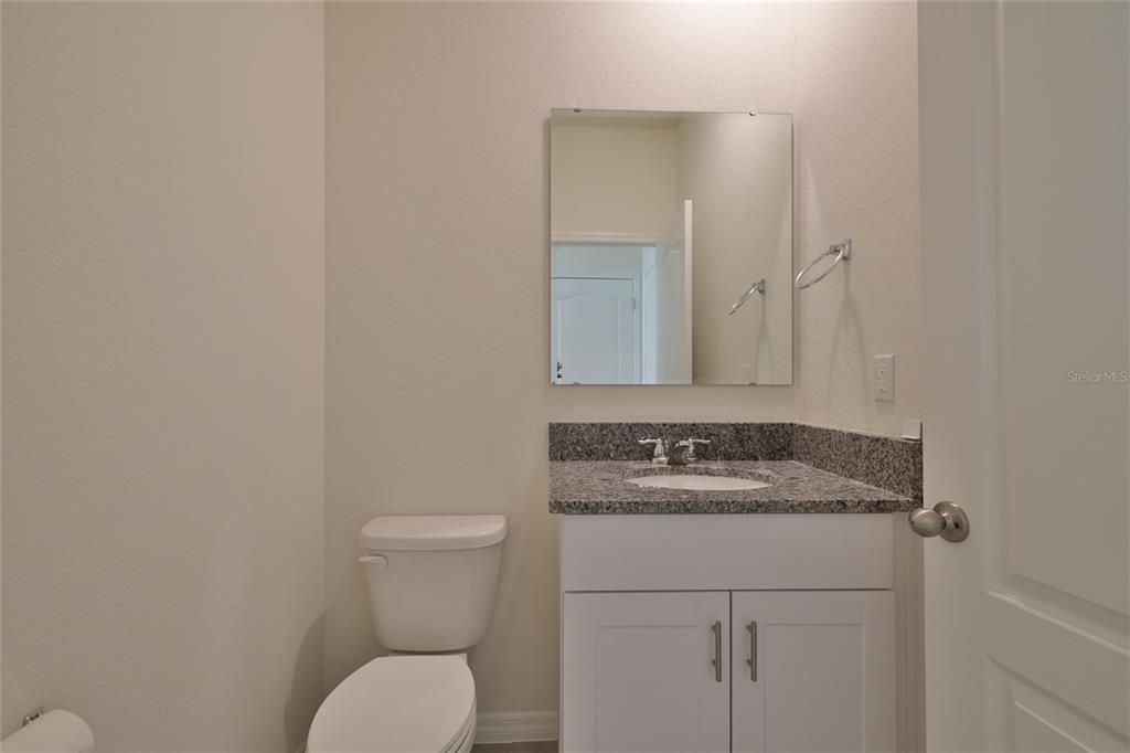 Active With Contract: $324,000 (3 beds, 2 baths, 1672 Square Feet)