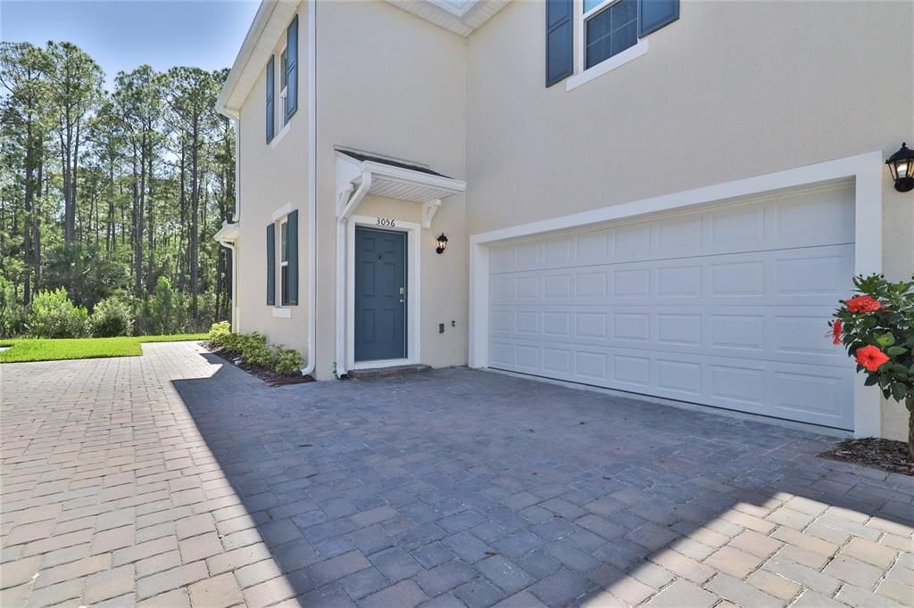 Active With Contract: $324,000 (3 beds, 2 baths, 1672 Square Feet)