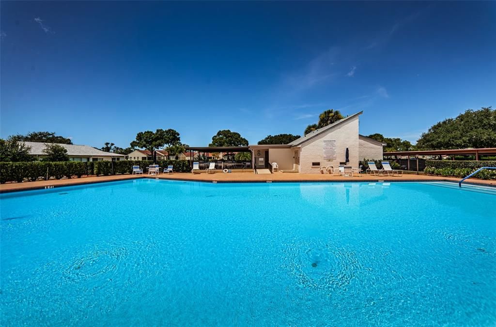 合同活跃: $449,000 (2 贝兹, 2 浴室, 1545 平方英尺)