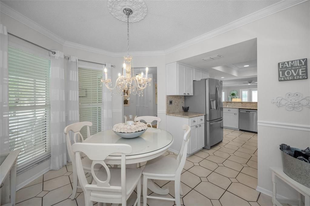 合同活跃: $449,000 (2 贝兹, 2 浴室, 1545 平方英尺)