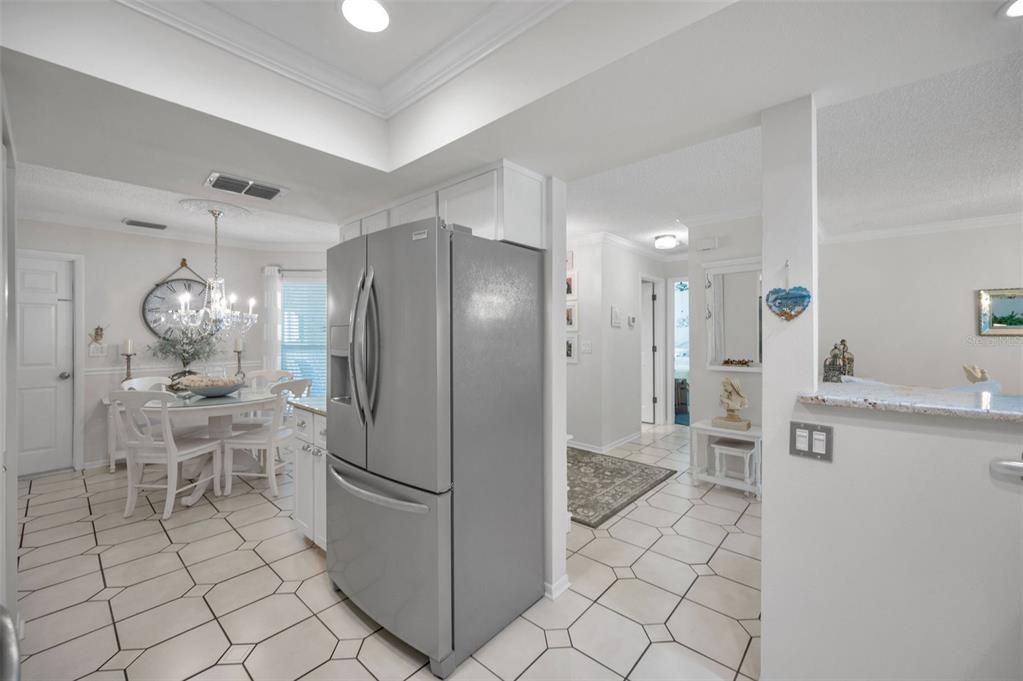 合同活跃: $449,000 (2 贝兹, 2 浴室, 1545 平方英尺)