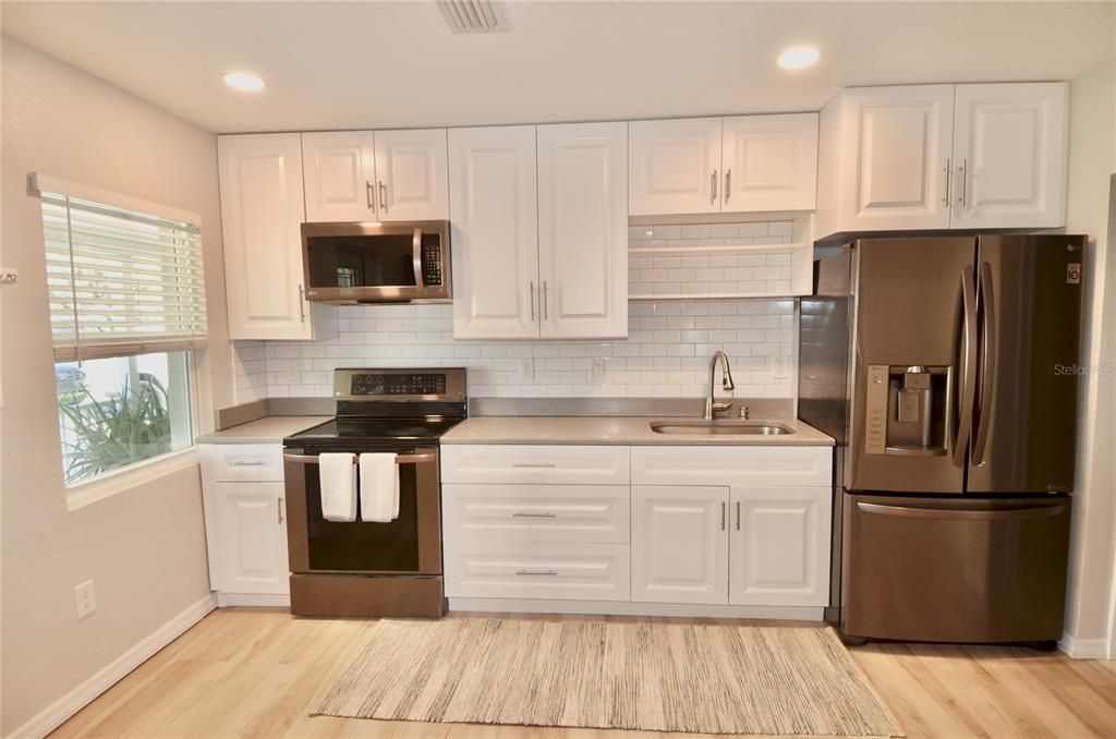 For Sale: $675,000 (5 beds, 0 baths, 2802 Square Feet)